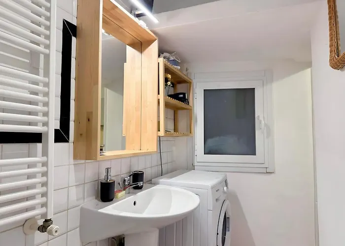 Apartmán Near Aquarium - Historic Centre & Old Port Janov
